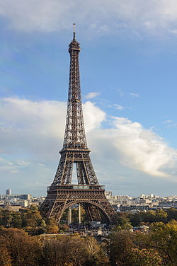 250px-Eiffel tower from Cite Architecture Chaillot