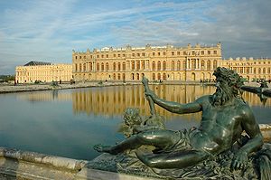 300px-Versailles chateau