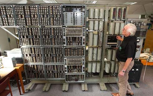 Ο πρώτος ολοκληρωμένος υπολογιστής με τρανζίστορ