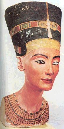 Nefertiti.jpg (21757 bytes)