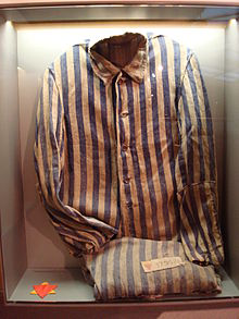 Sachsenhausen clothes