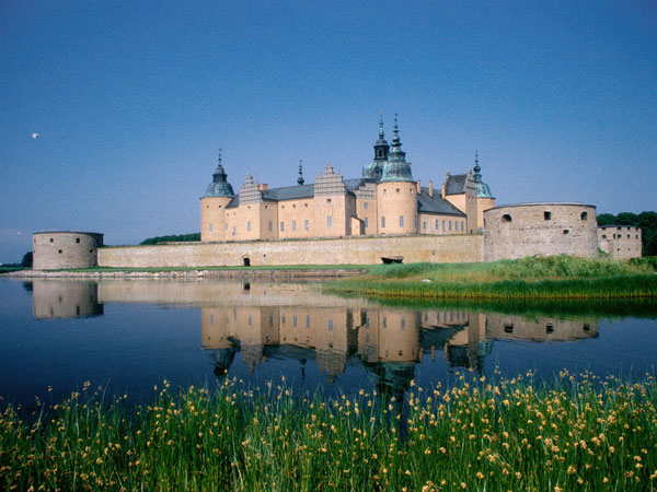 Kalmar-Castle,-Kalmar,-Swed.jpg